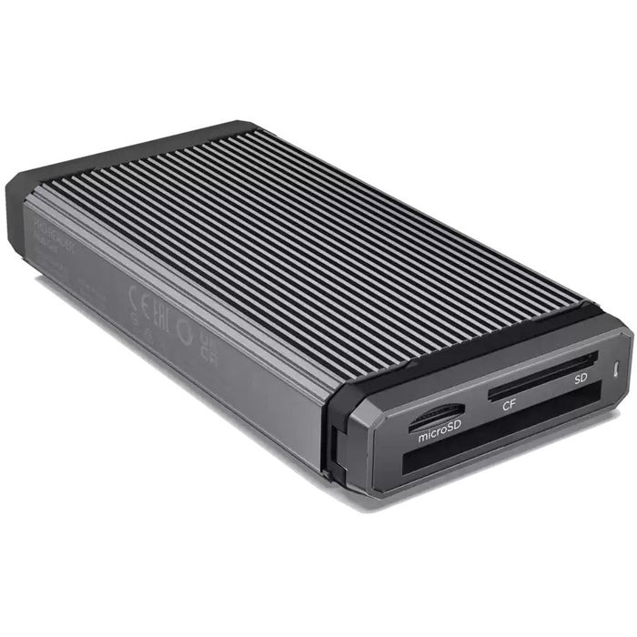 SanDisk PRO-READER card reader
