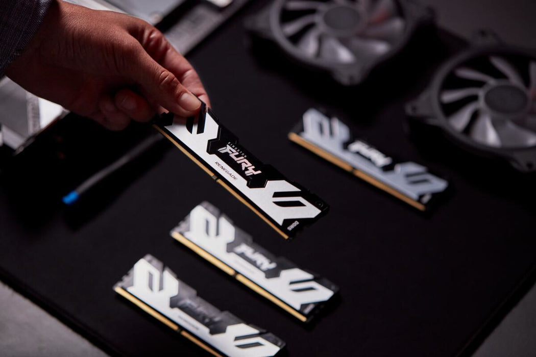 Kingston Technology FURY 24GB 8400MT/s DDR5 CL40 CUDIMM Renegade Silver XMP